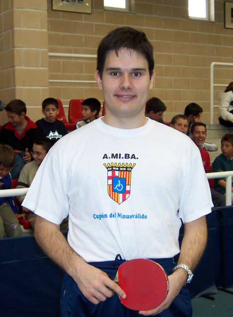 Picture of  &copy; Juan Antonio Li&ntilde;&aacute;n (Brunette, 2004)